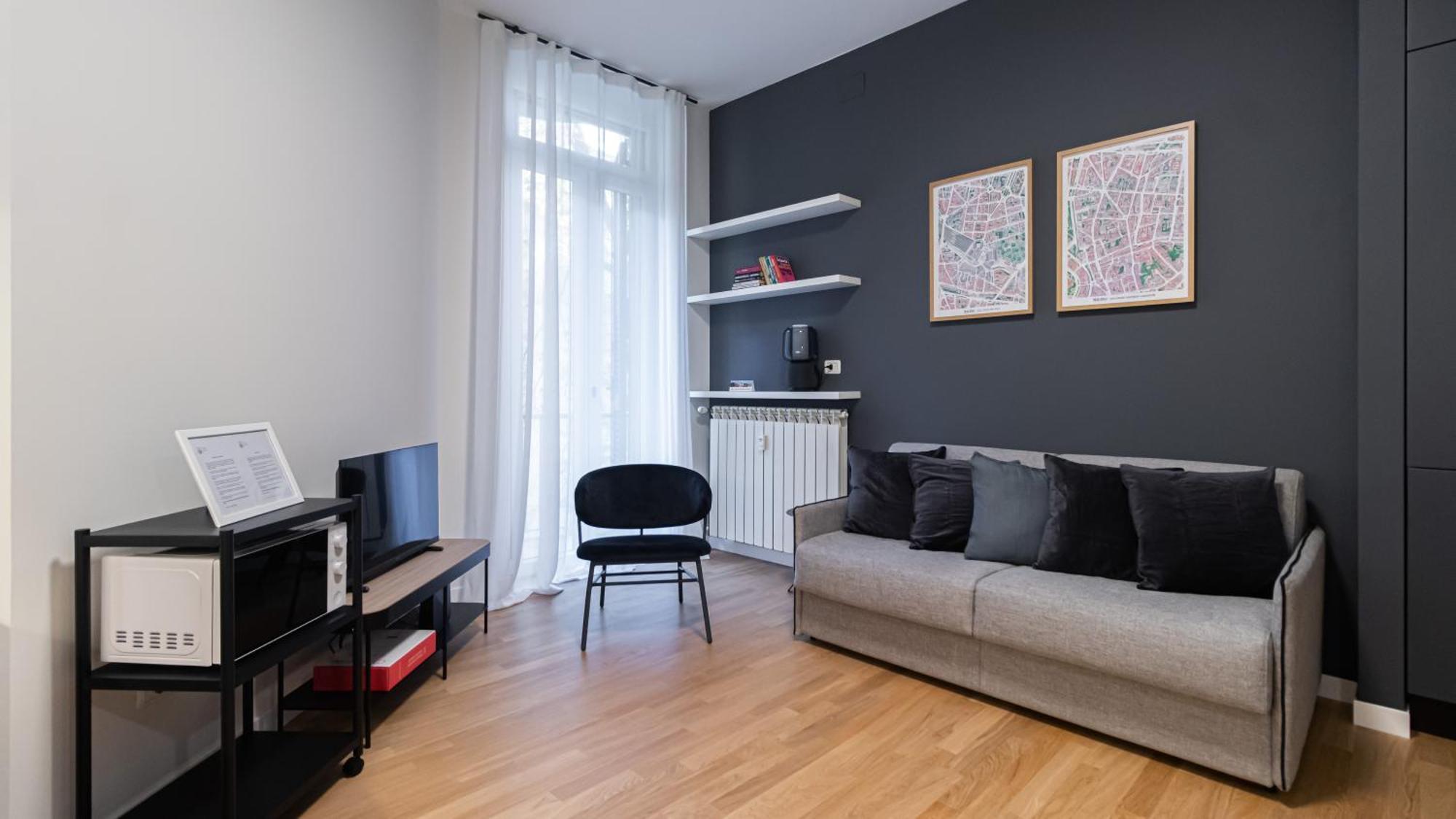 Italianway - Cola Montano 29 B * Milano